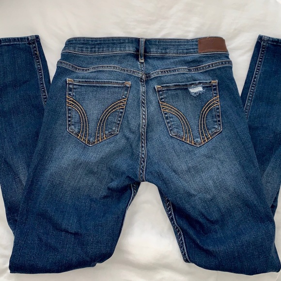 Hollister Ripped Low Rise Super Skinny Crop Jeans - Picture 4 of 5